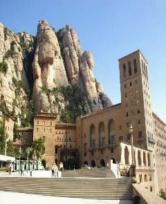 Visita Montserrat por la mañana con acceso preferente